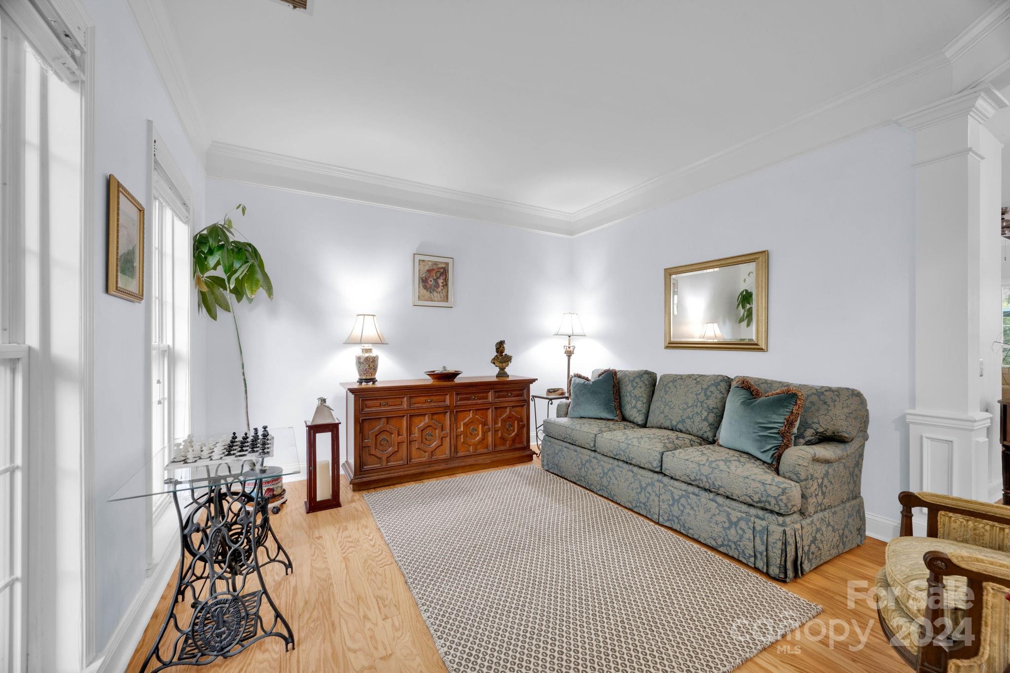 15805 Kinlocke Drive