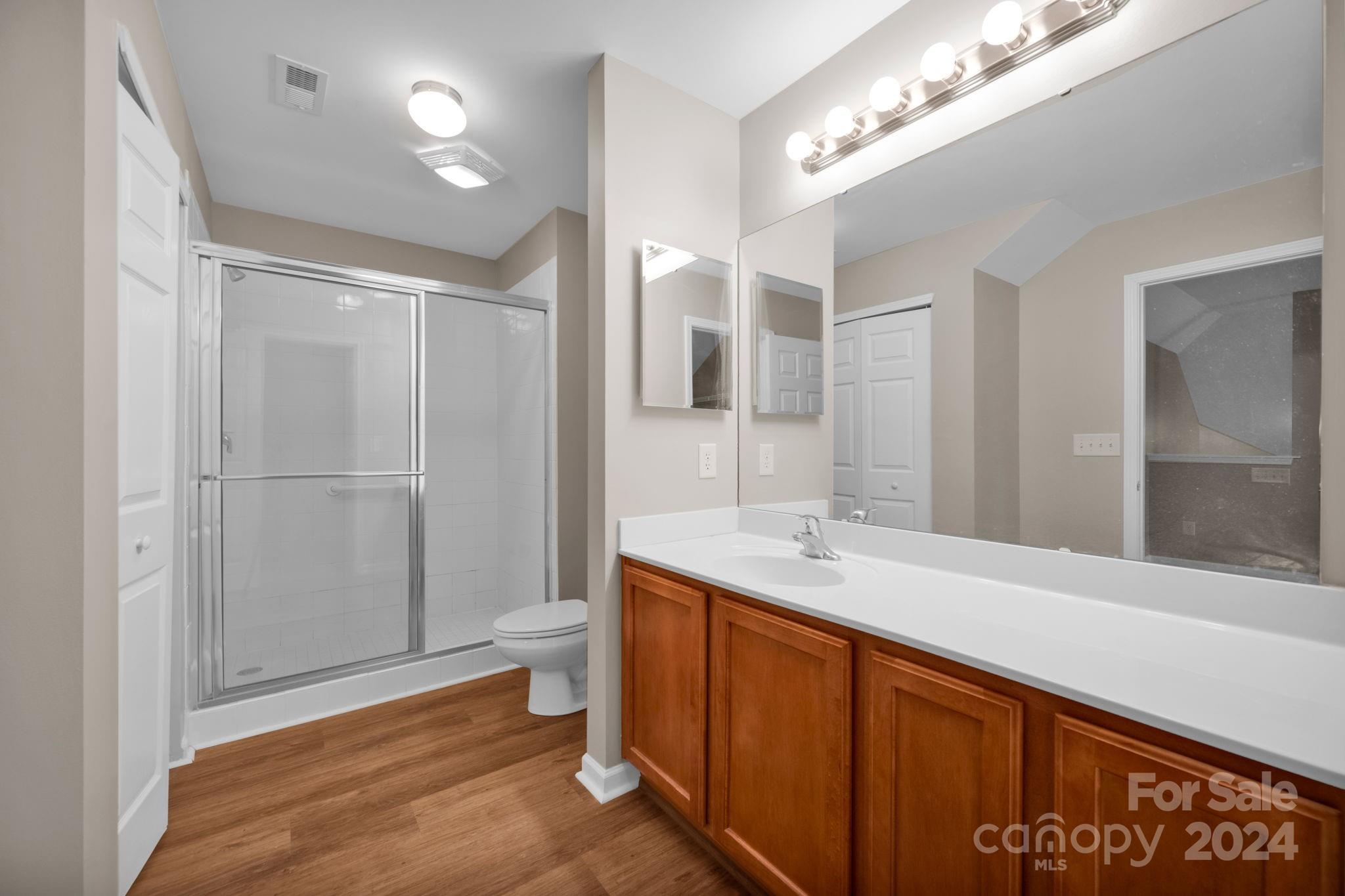866 Ledgestone Court
