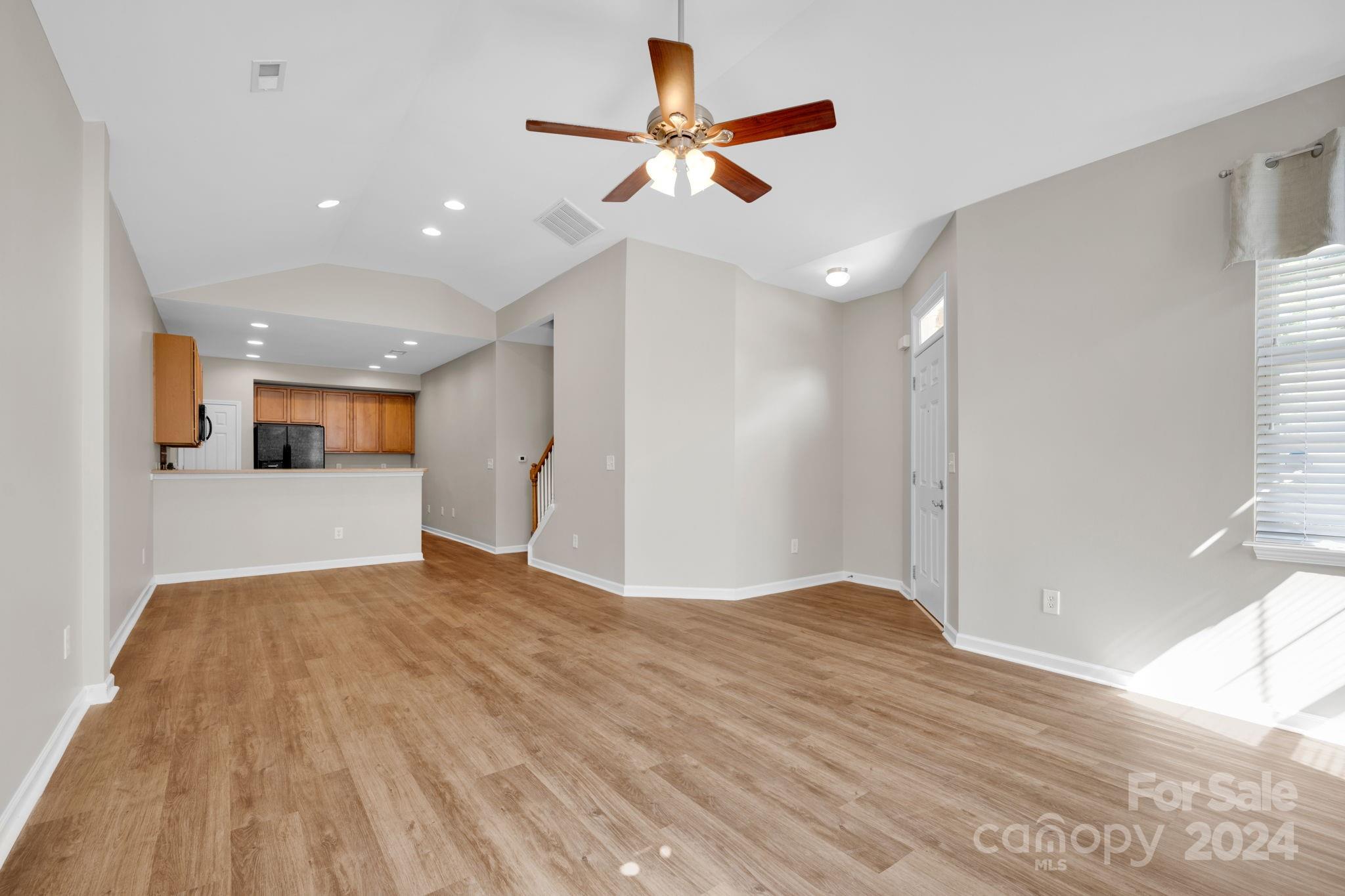 866 Ledgestone Court