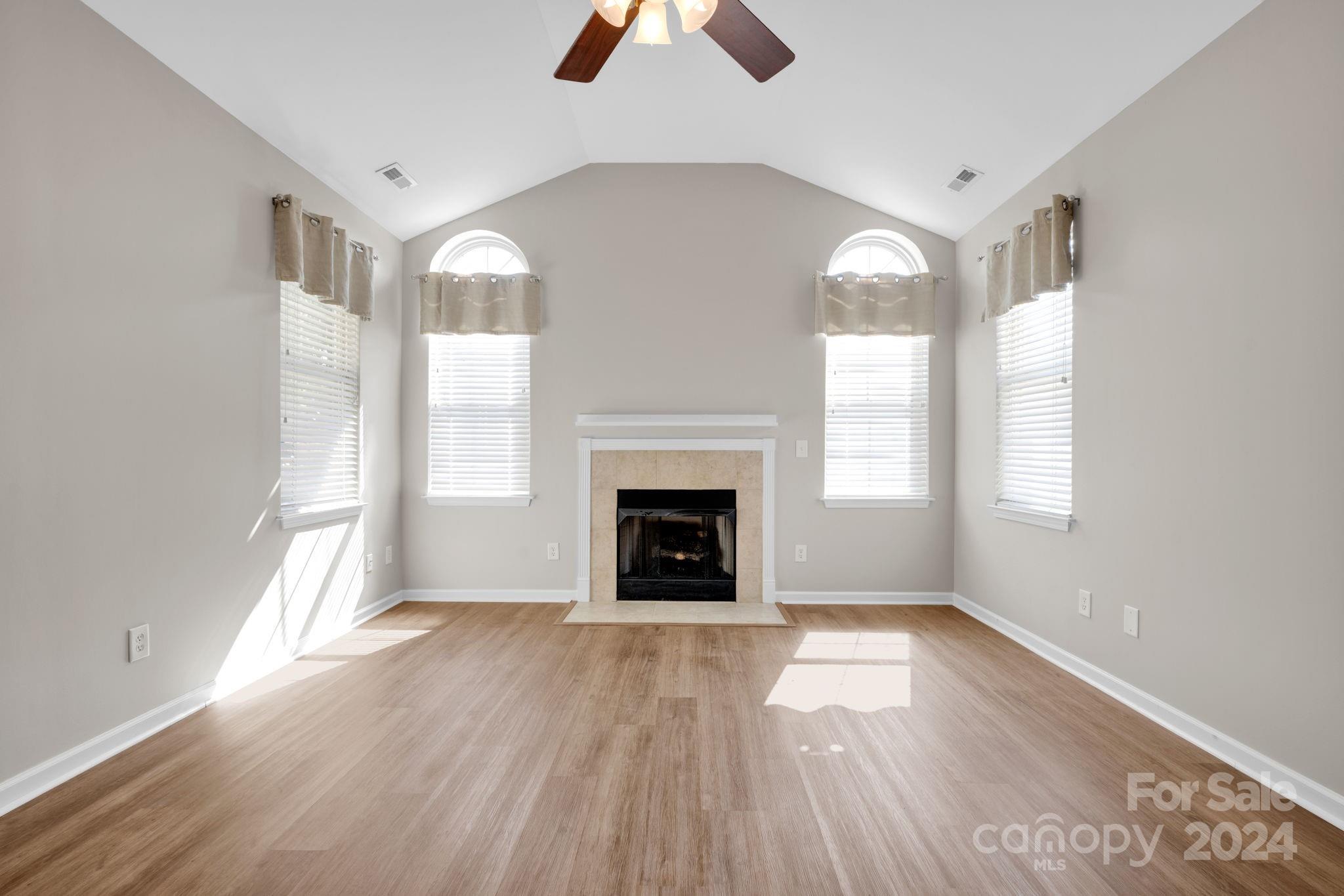866 Ledgestone Court