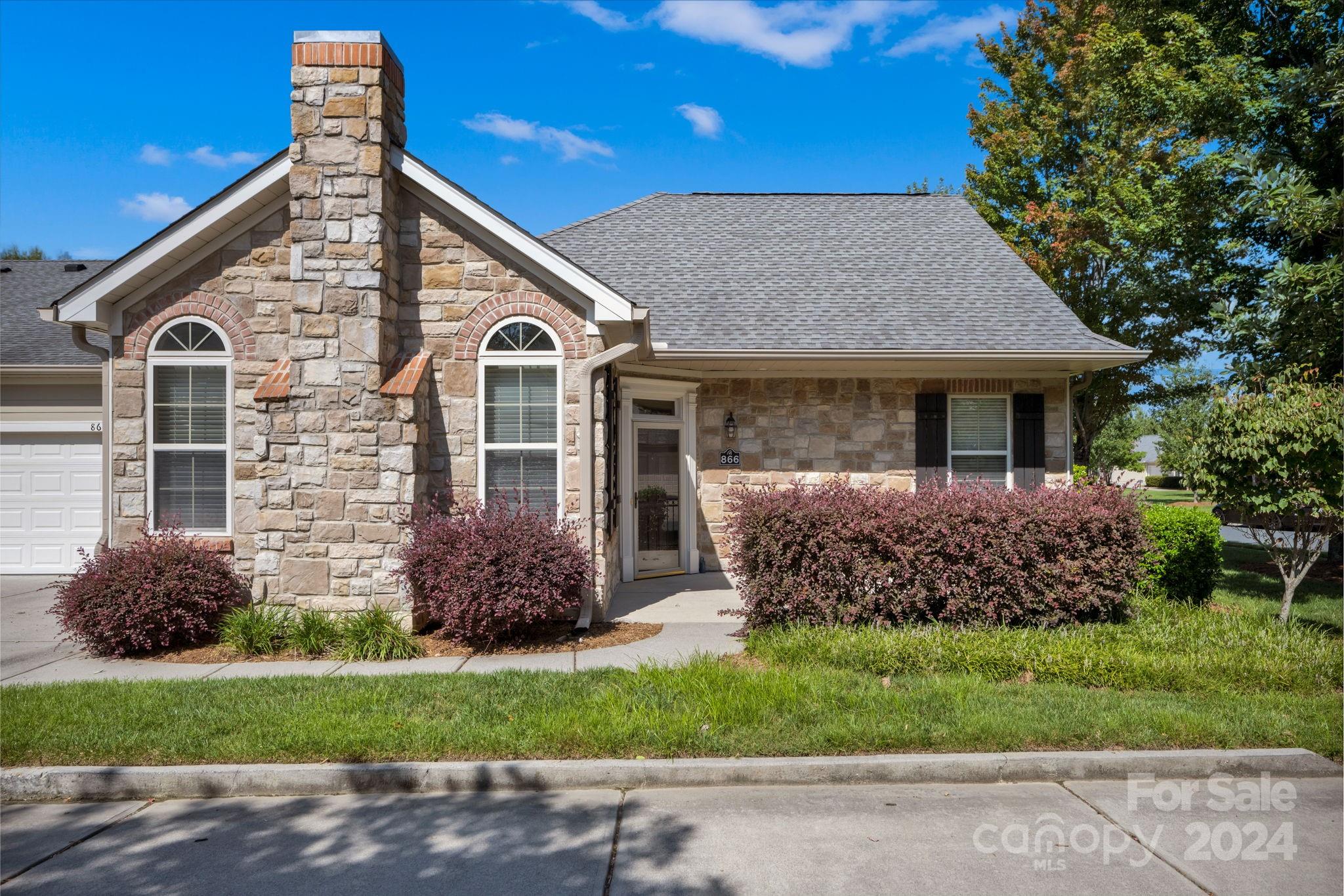 866 Ledgestone Court