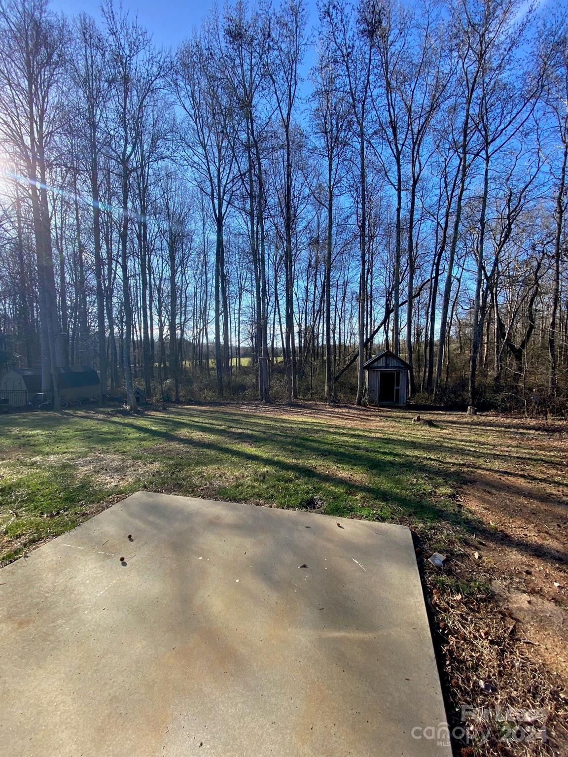 312 Springhill Lane