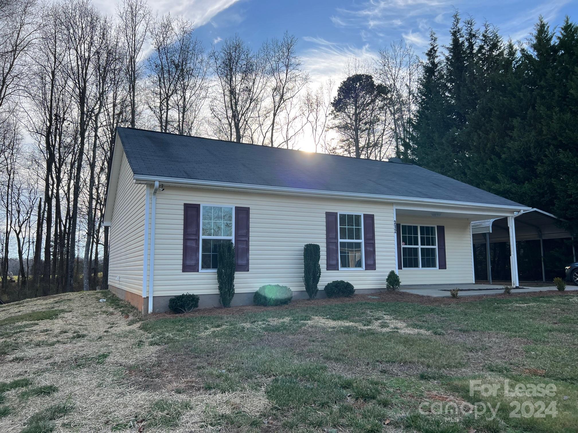 312 Springhill Lane