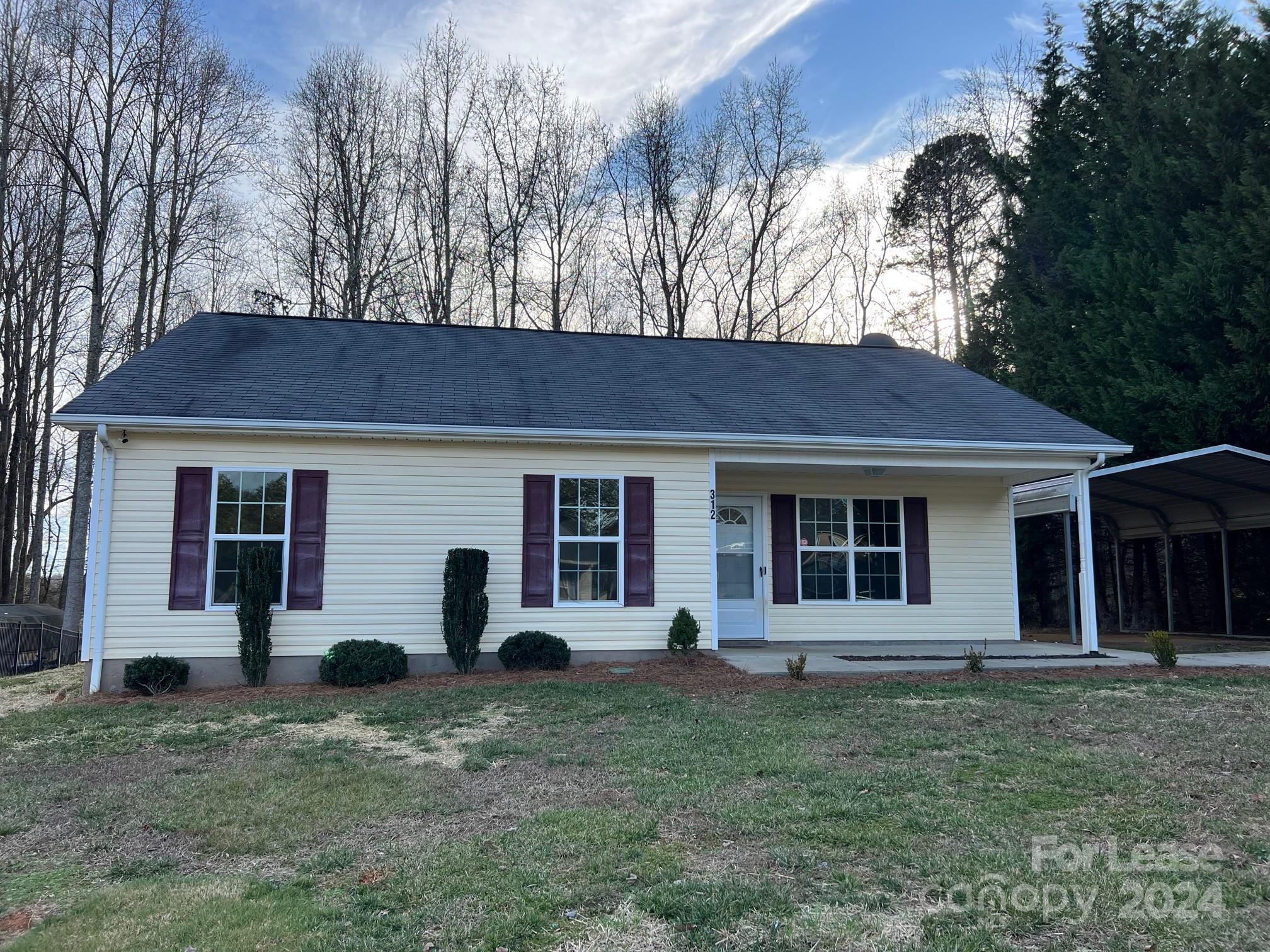 312 Springhill Lane