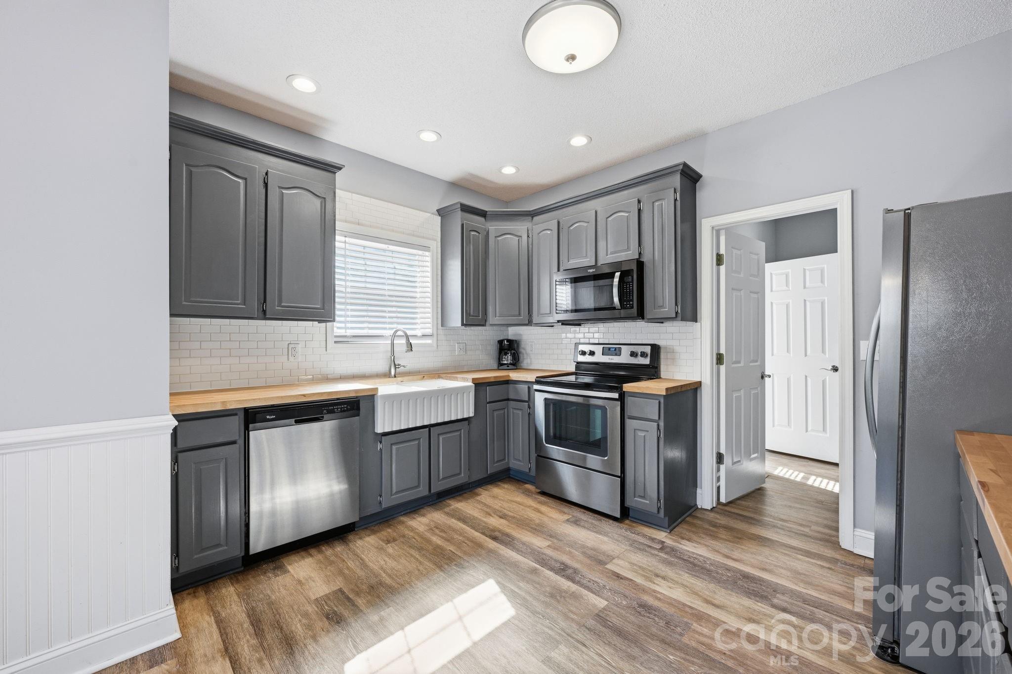 7335 Broad Wing Lane