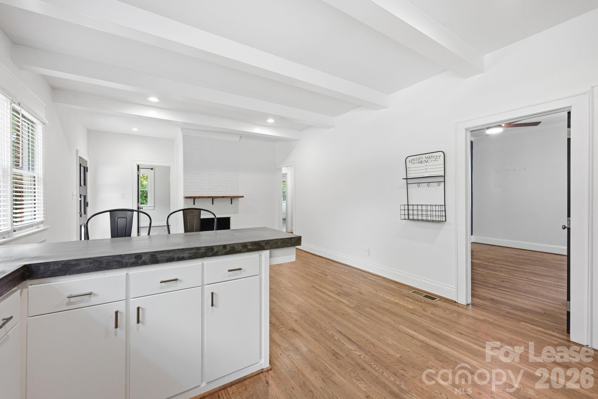 335 E Sumner Street