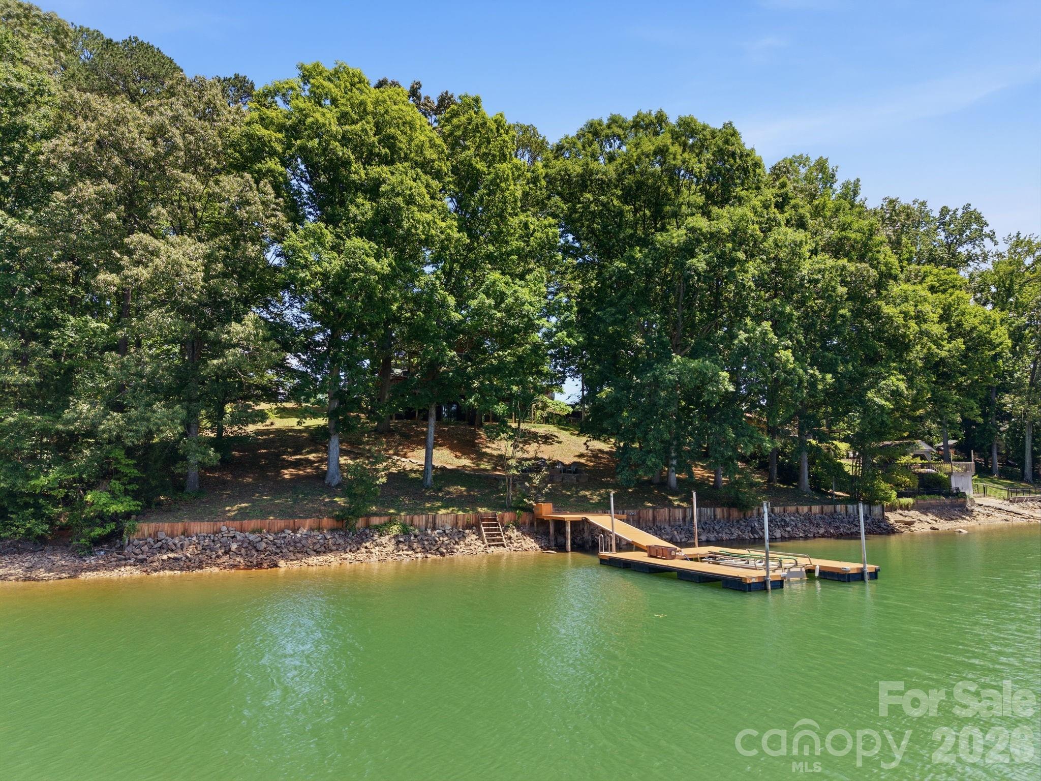 3779 Chevlot Hills Road