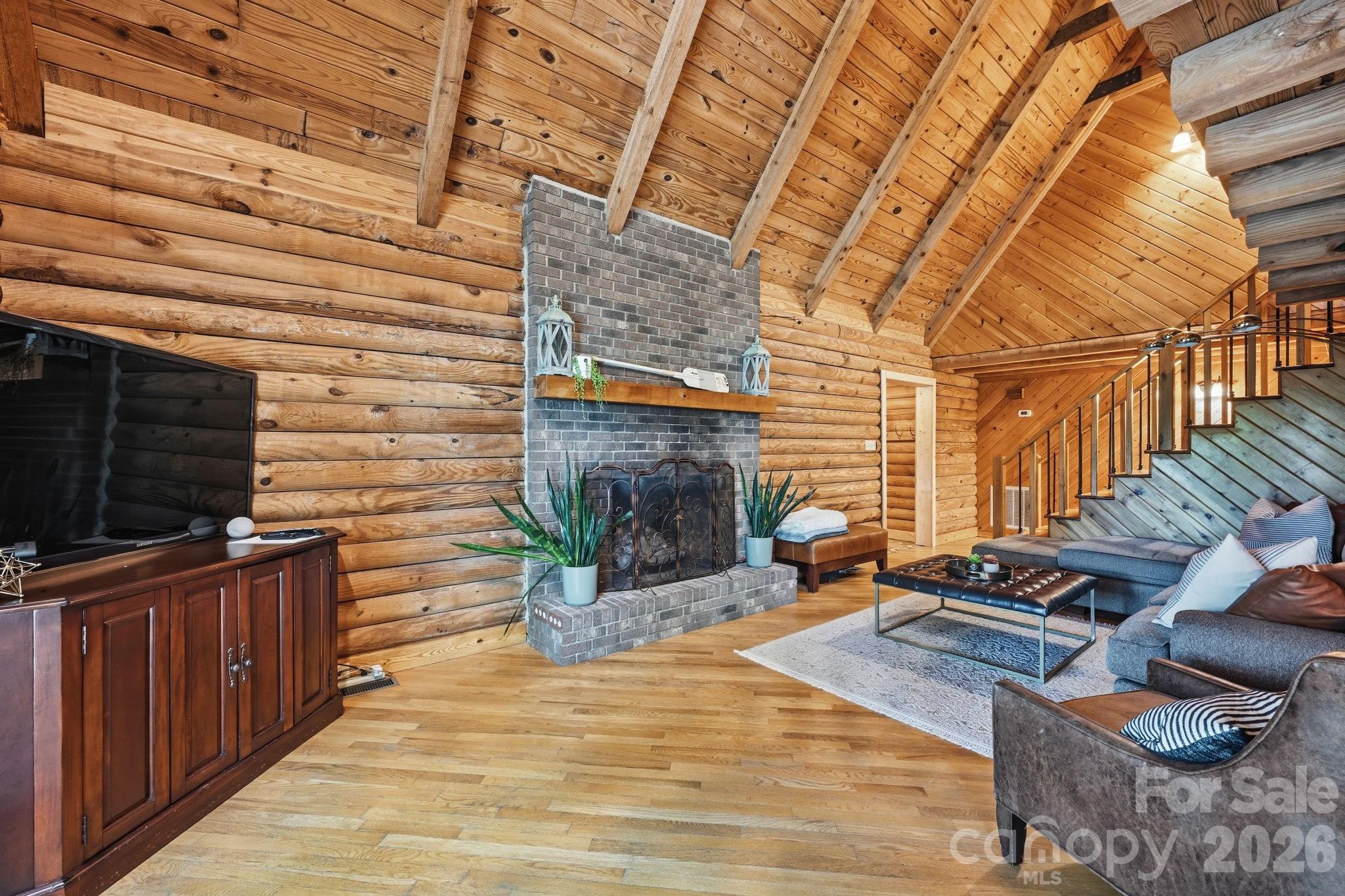 3779 Chevlot Hills Road