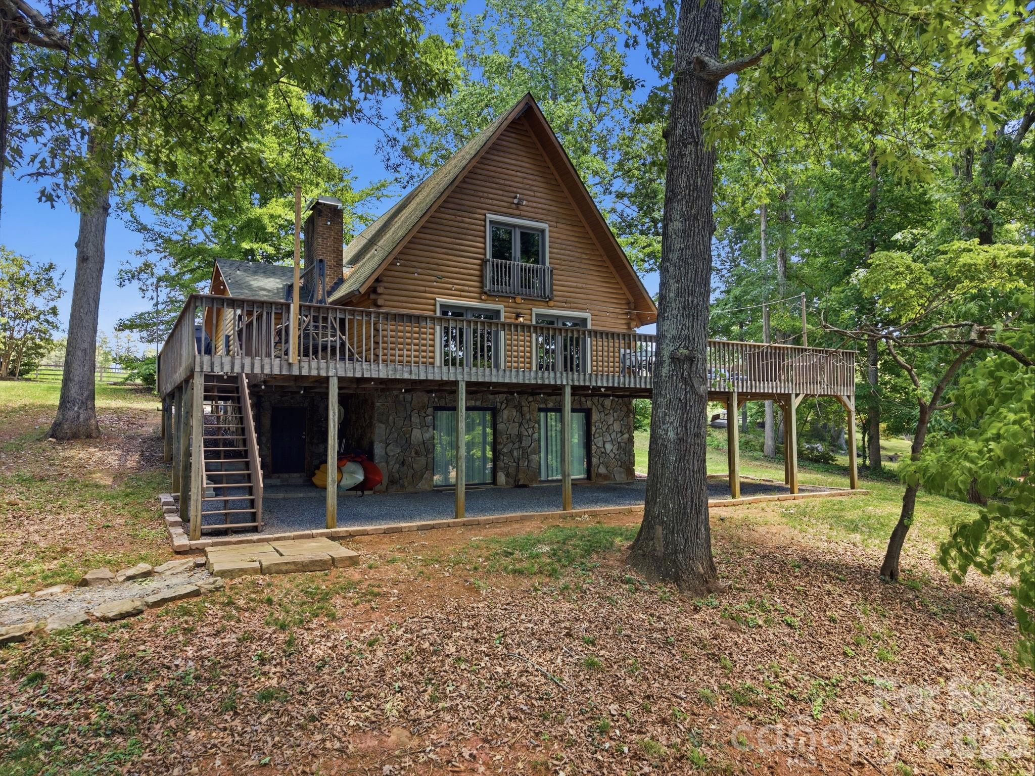 3779 Chevlot Hills Road