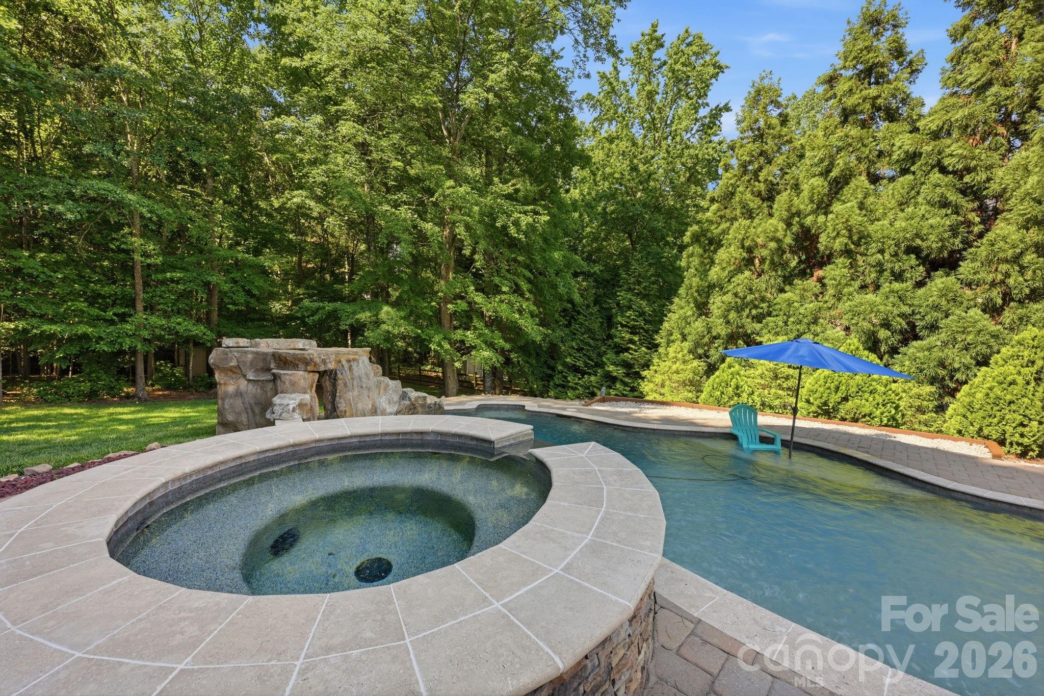 2530 Shady Reach Lane
