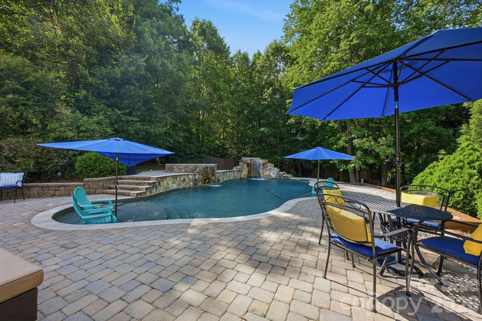 2530 Shady Reach Lane