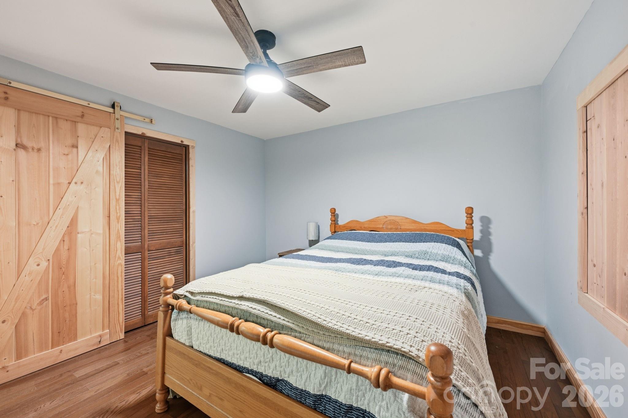 1367 Roundstone Road
