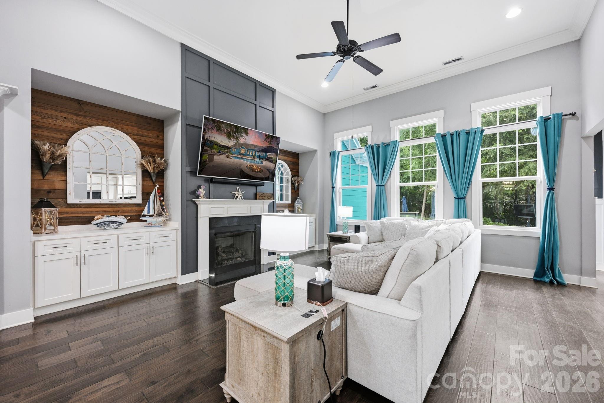 6957 Pin Oaks Drive