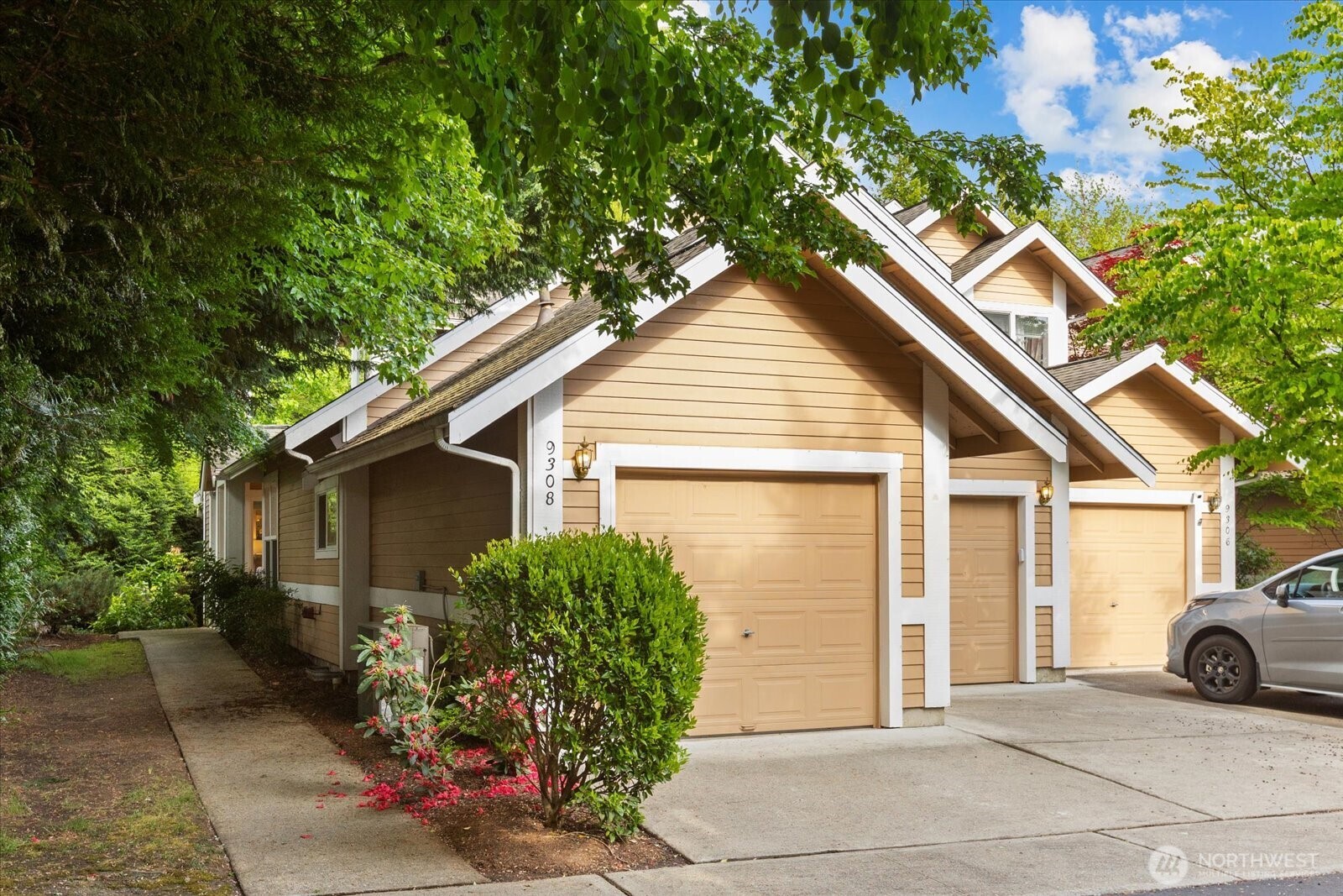 9308 157th Place NE Unit: B101