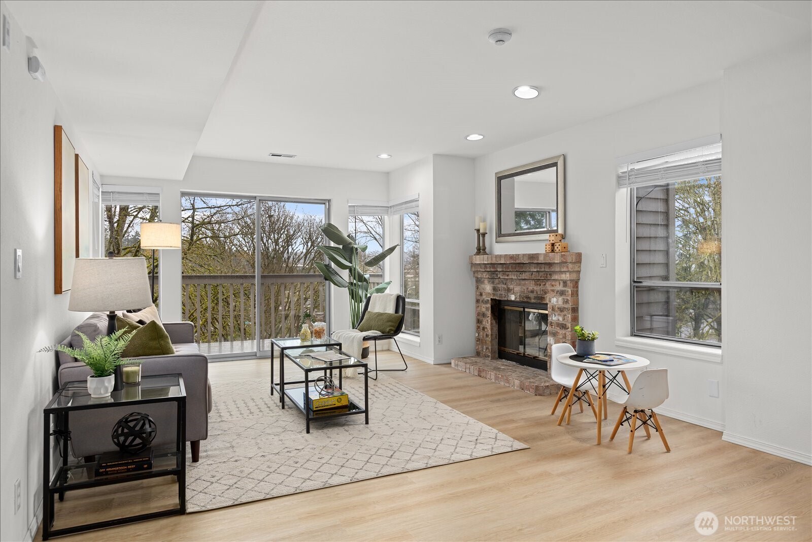 7250 NE Old Redmond Rd Unit: F124