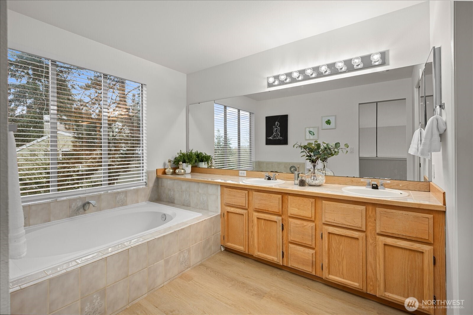 7250 NE Old Redmond Rd Unit: F124