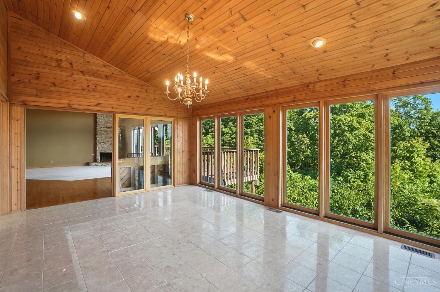 2088 Raeburn Drive