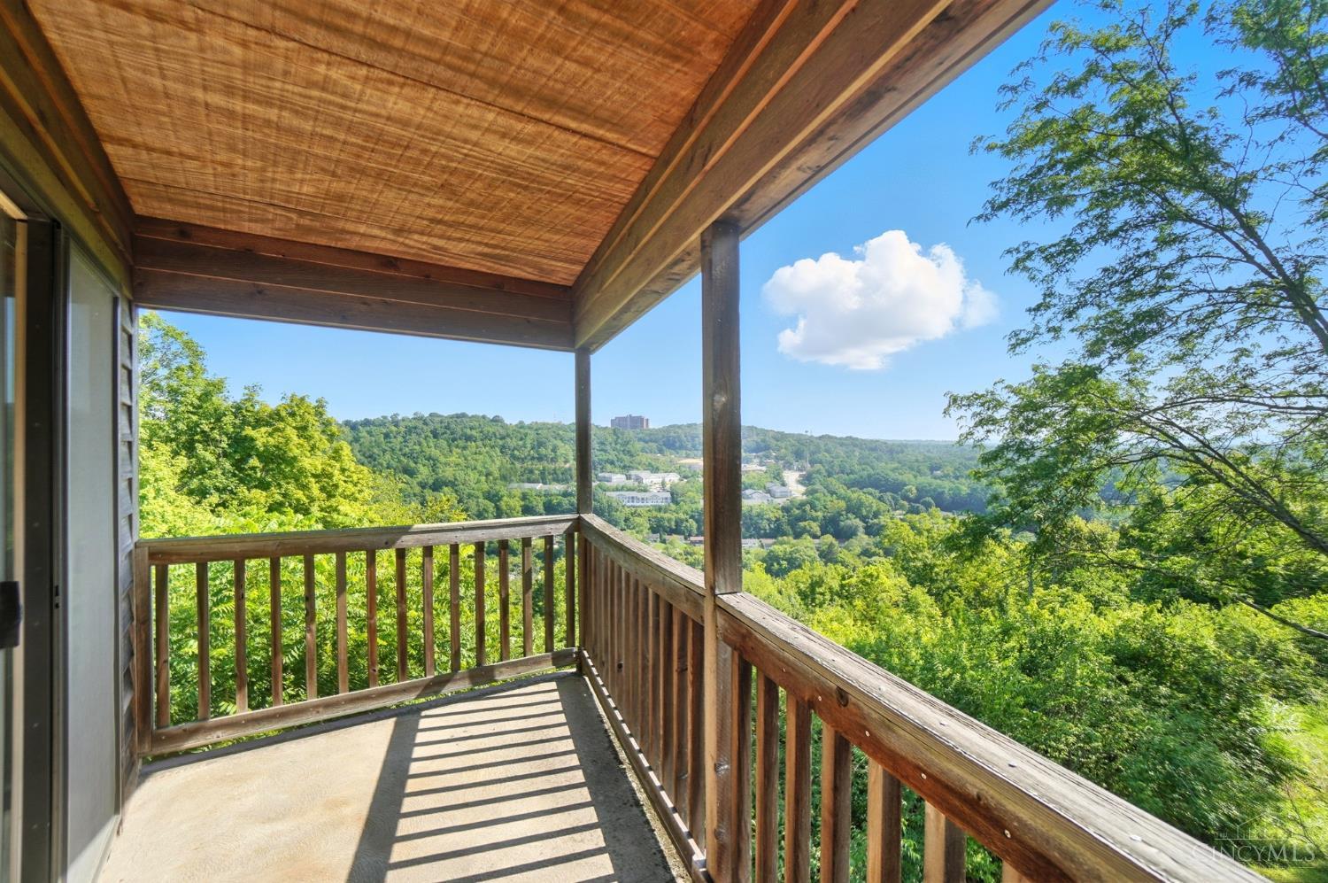 2088 Raeburn Drive