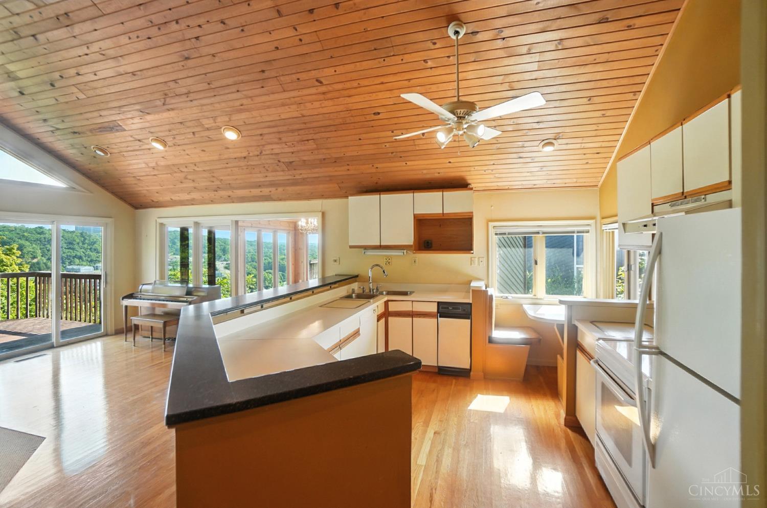 2088 Raeburn Drive