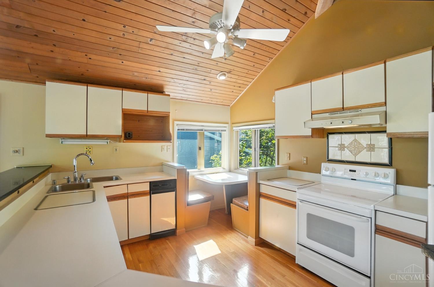 2088 Raeburn Drive
