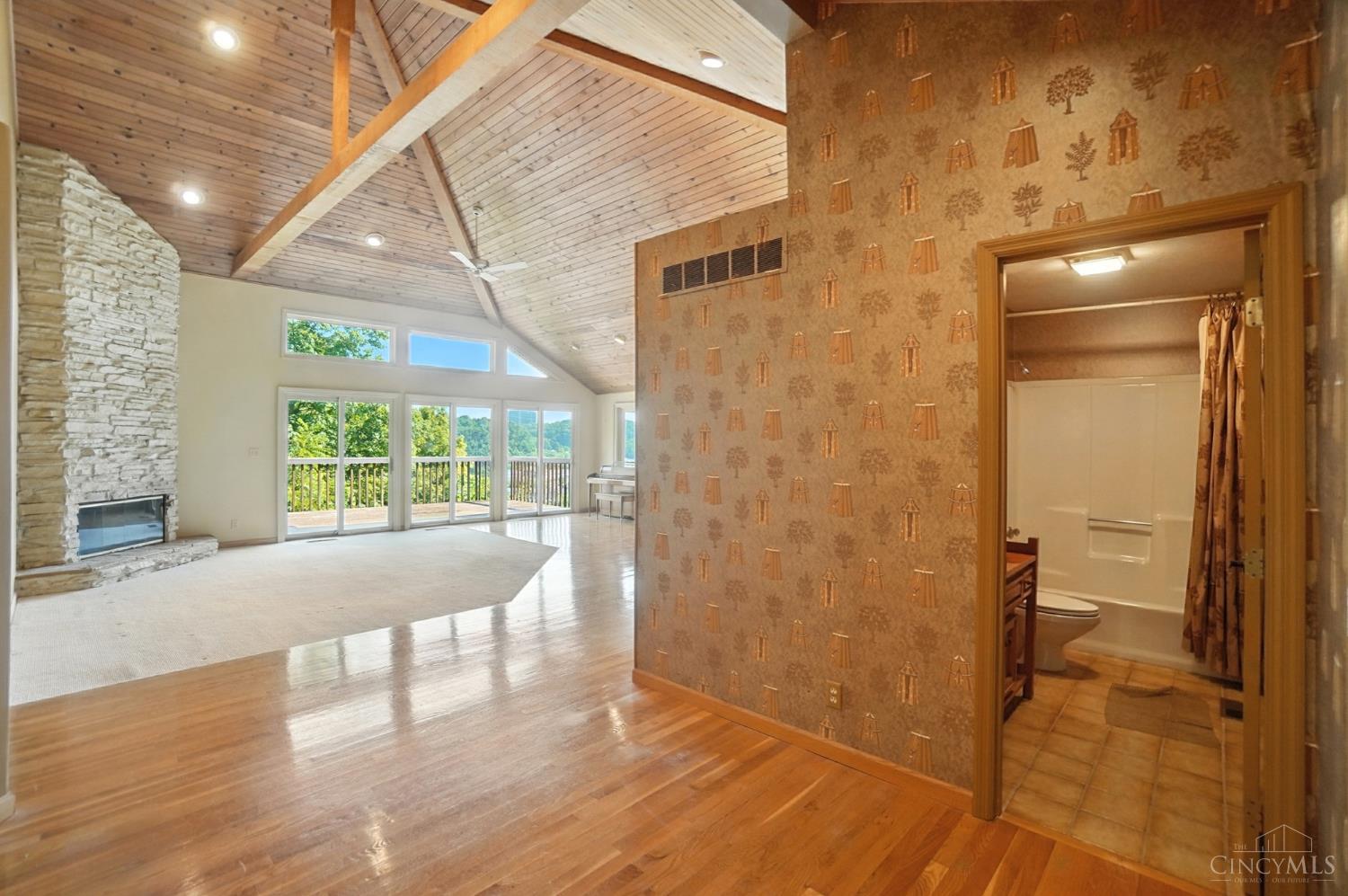 2088 Raeburn Drive