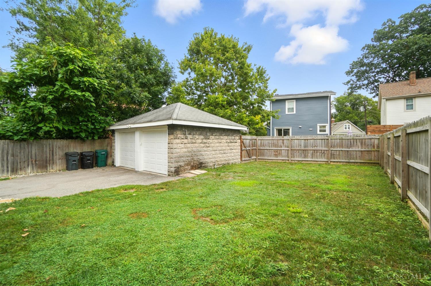 5564 Moorehead Street