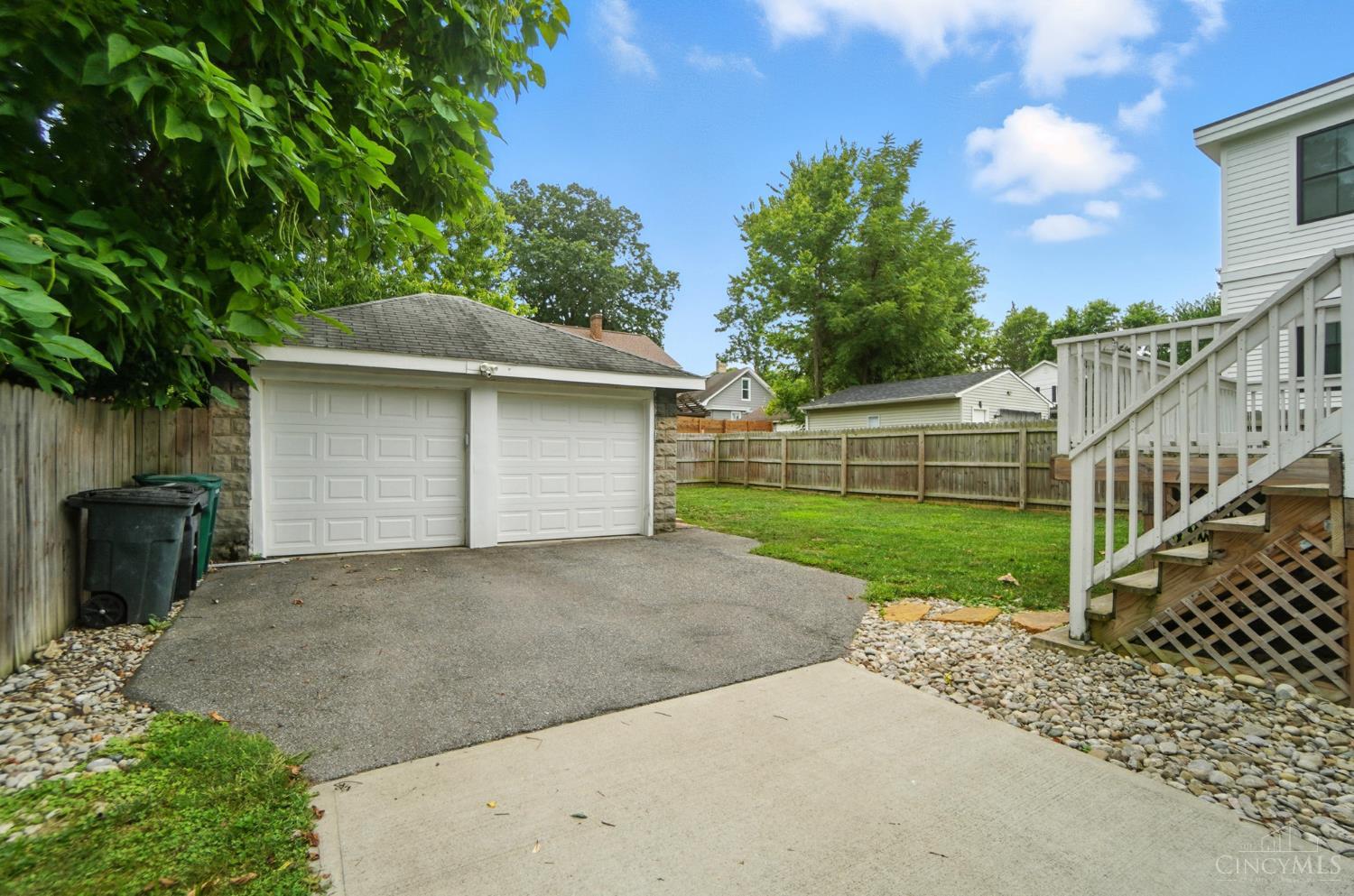 5564 Moorehead Street