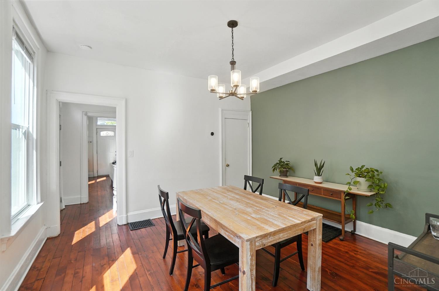 4242 Williamson Place