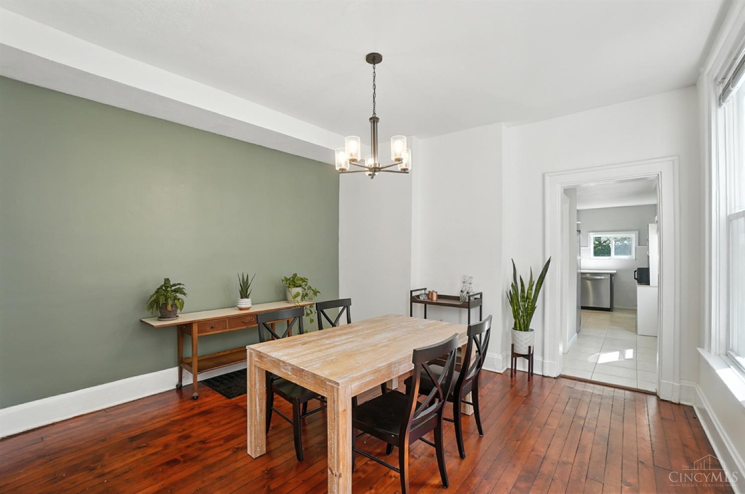 4242 Williamson Place