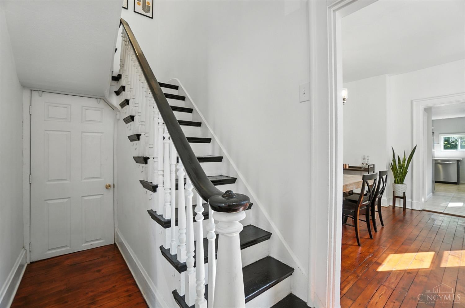 4242 Williamson Place