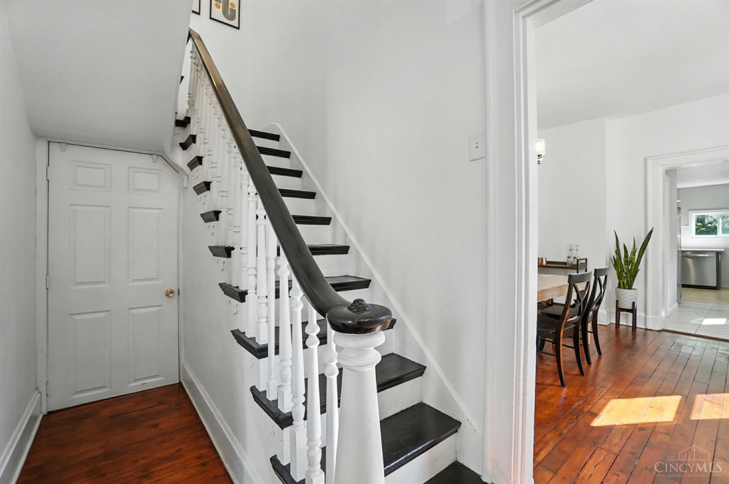 4242 Williamson Place