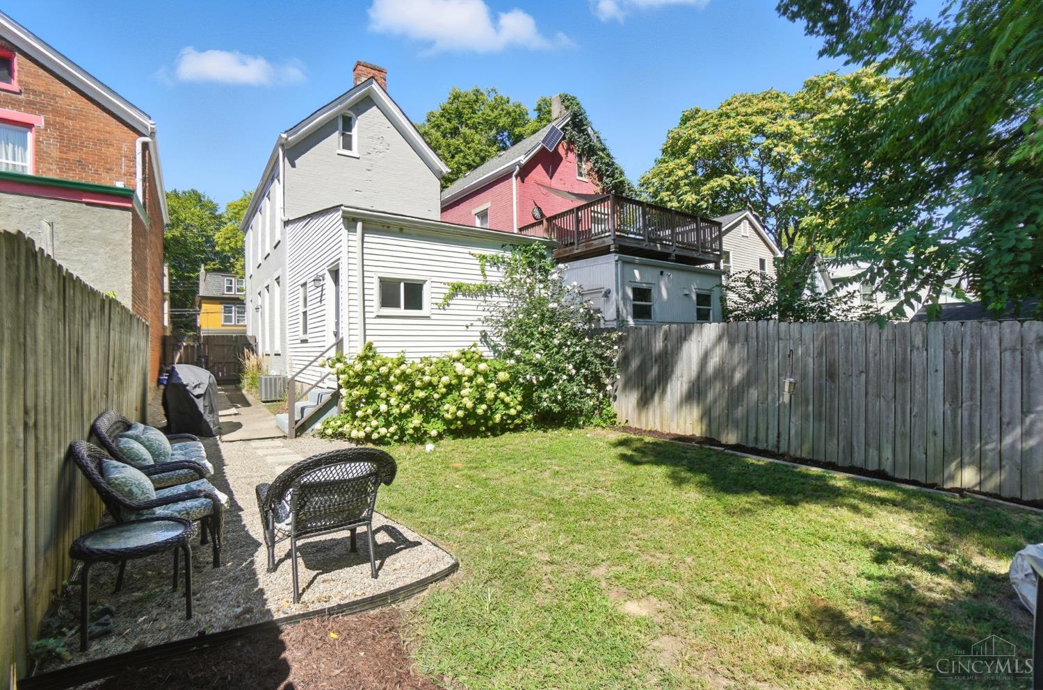 4242 Williamson Place