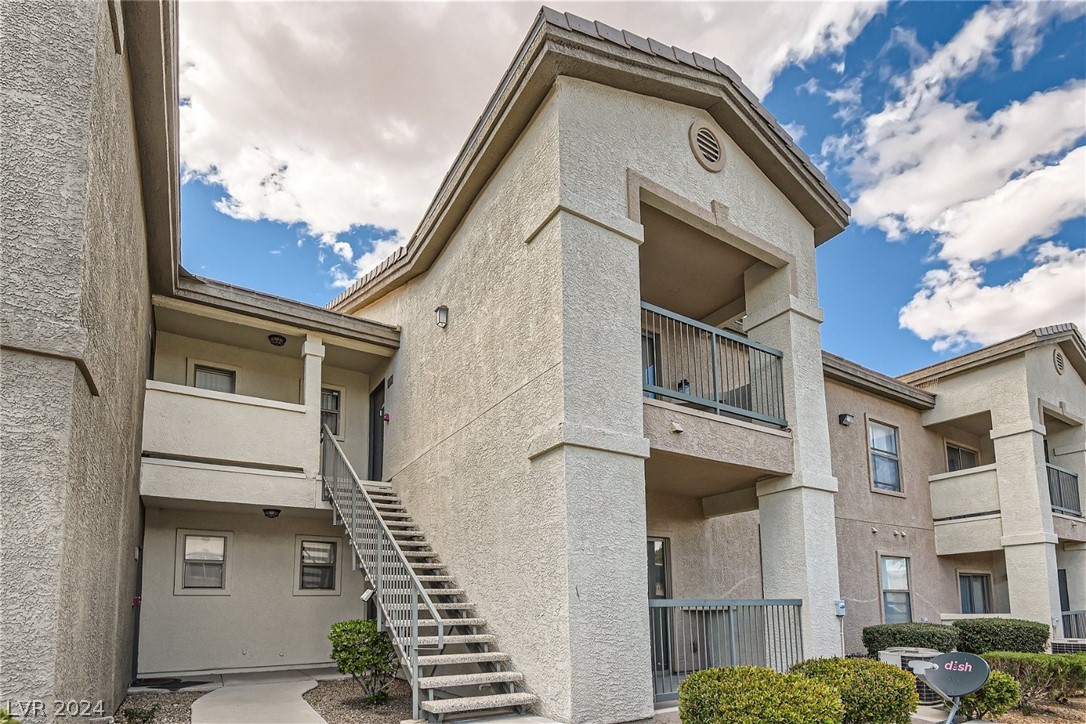 8000 Badura Avenue 1170