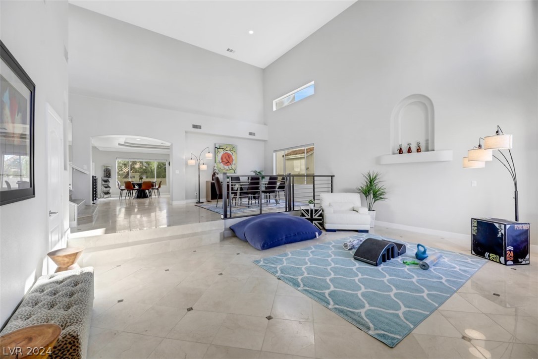 5440 Regal Peak Drive