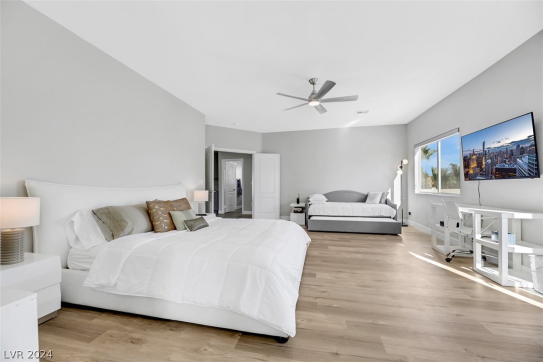 5440 Regal Peak Drive