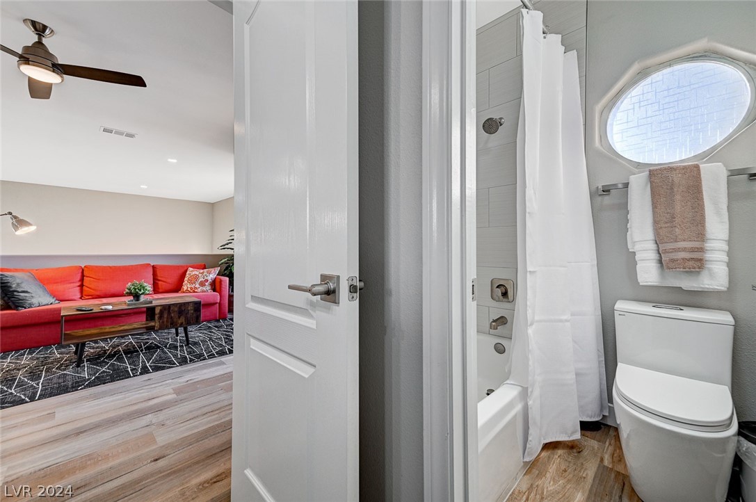 5440 Regal Peak Drive