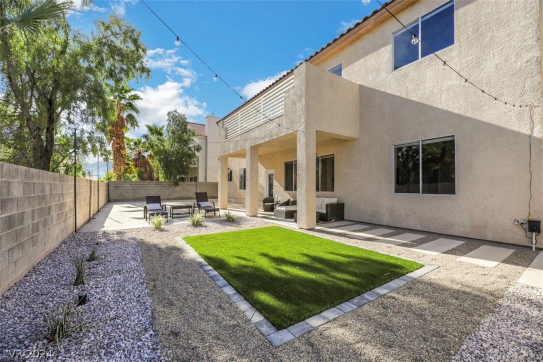 5440 Regal Peak Drive