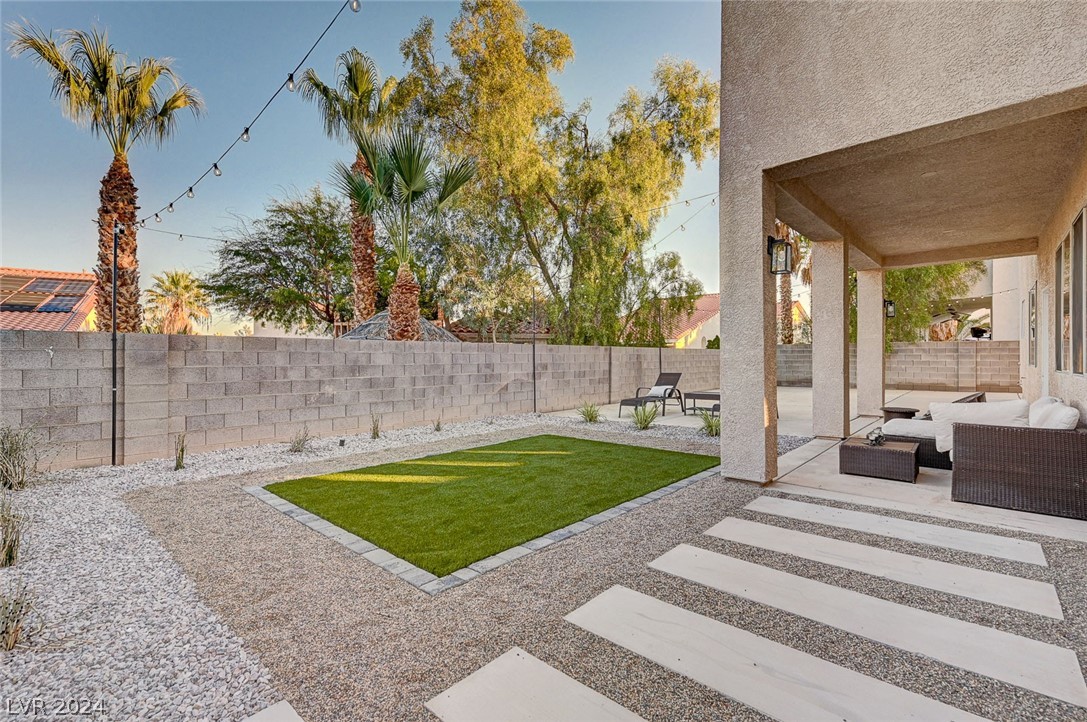 5440 Regal Peak Drive