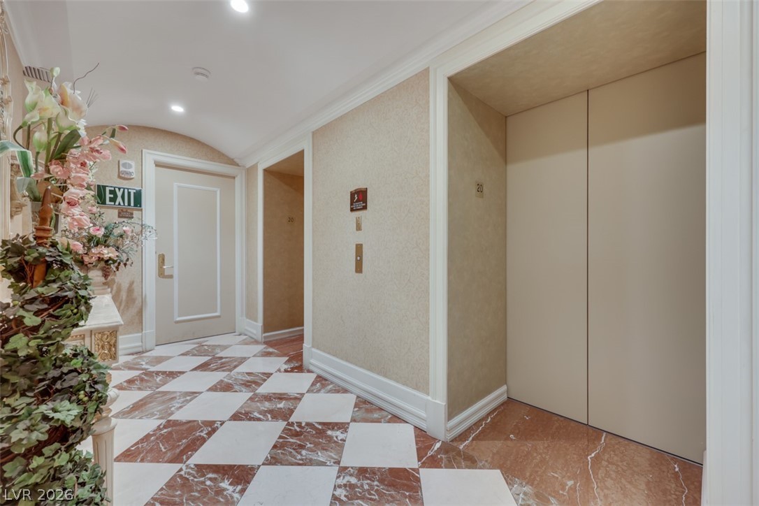 2857 Paradise Road 2006