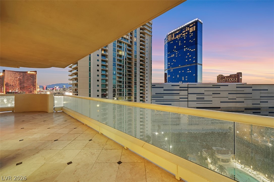 2857 Paradise Road 2006