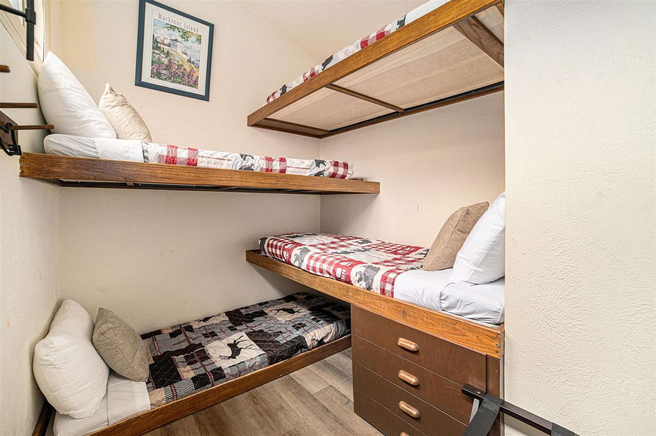 1941 Limberlost Lane Unit: 6