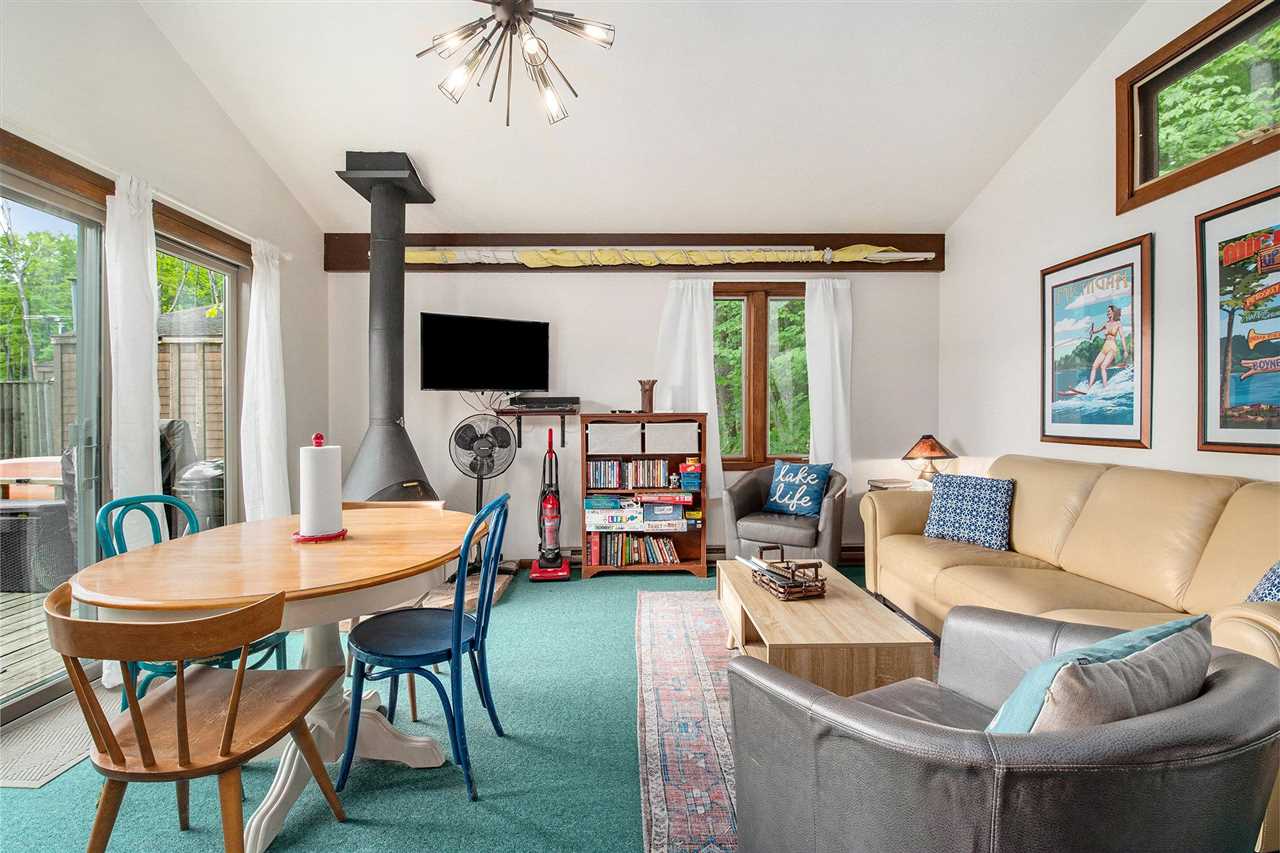 1935 Limberlost Lane