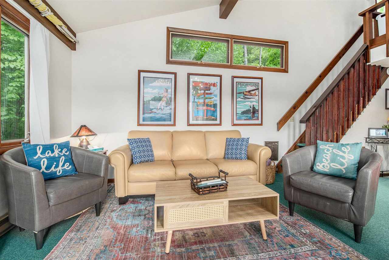 1935 Limberlost Lane