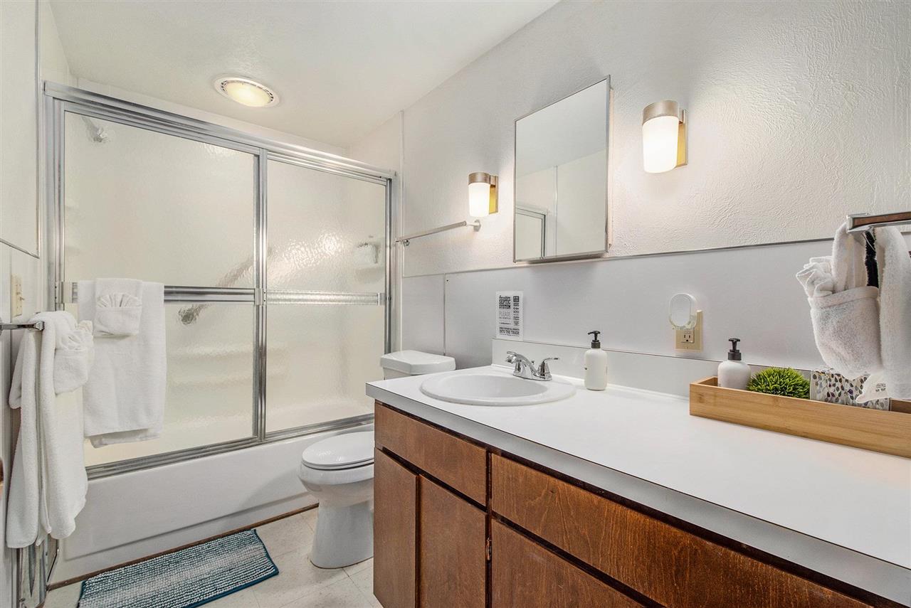 1935 Limberlost Lane