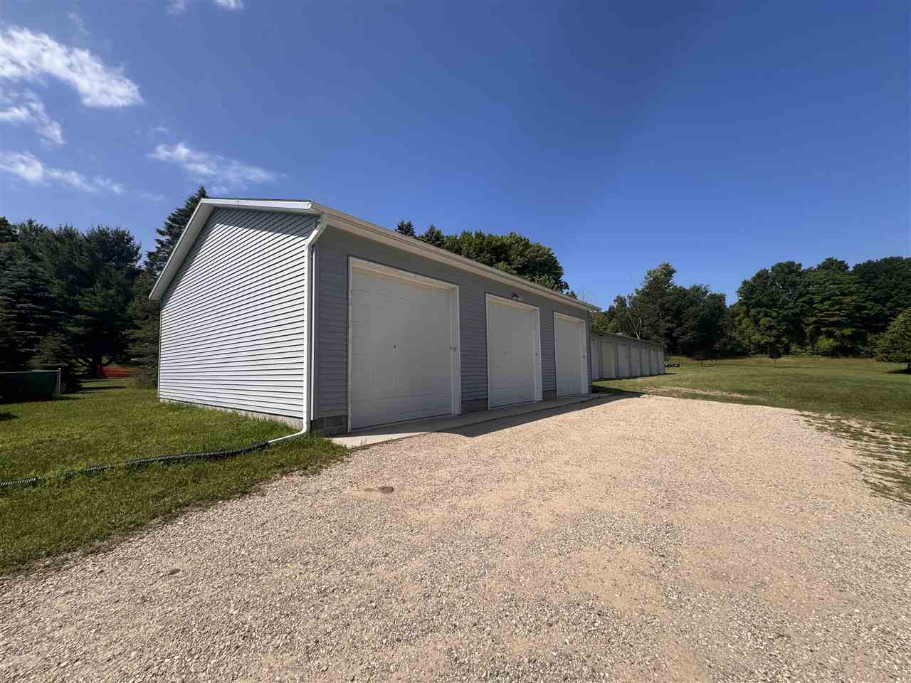 506 N Lake Unit: 11