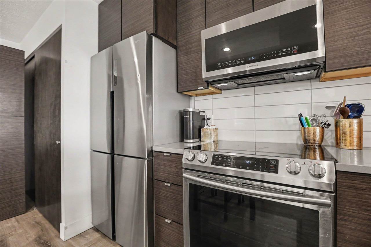 506 N Lake Unit: 11