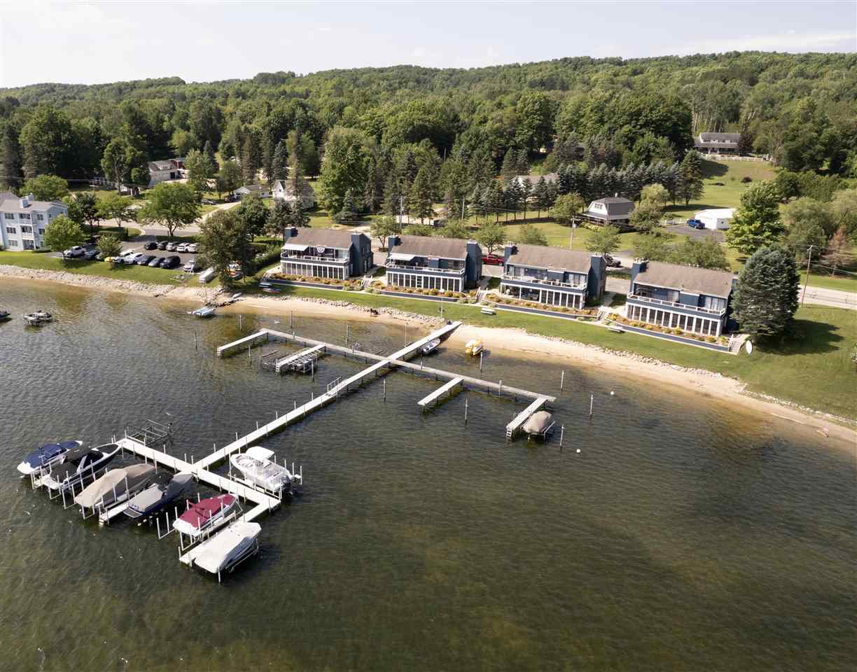 506 N Lake Unit: 11