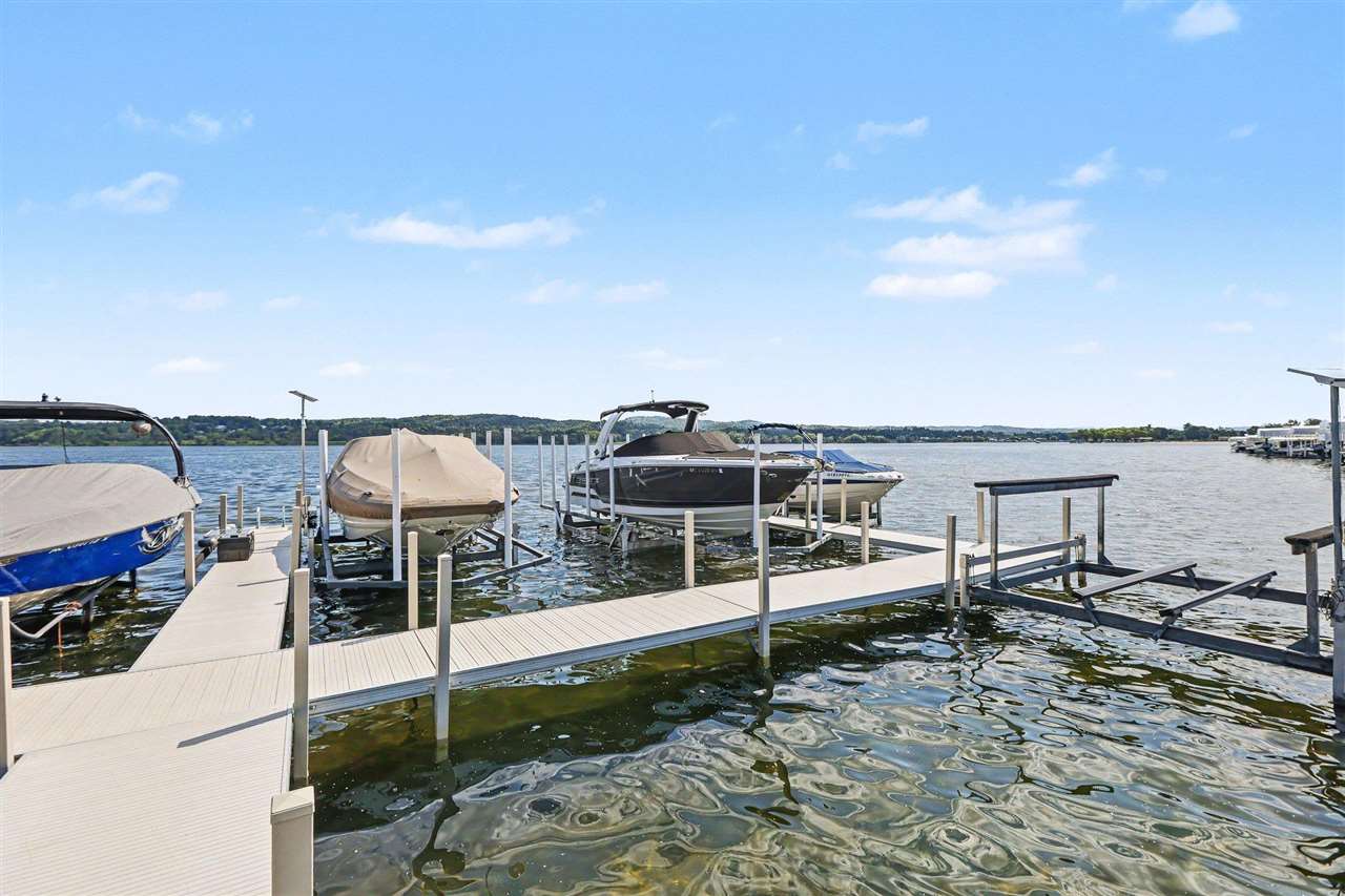 506 N Lake Unit: 11