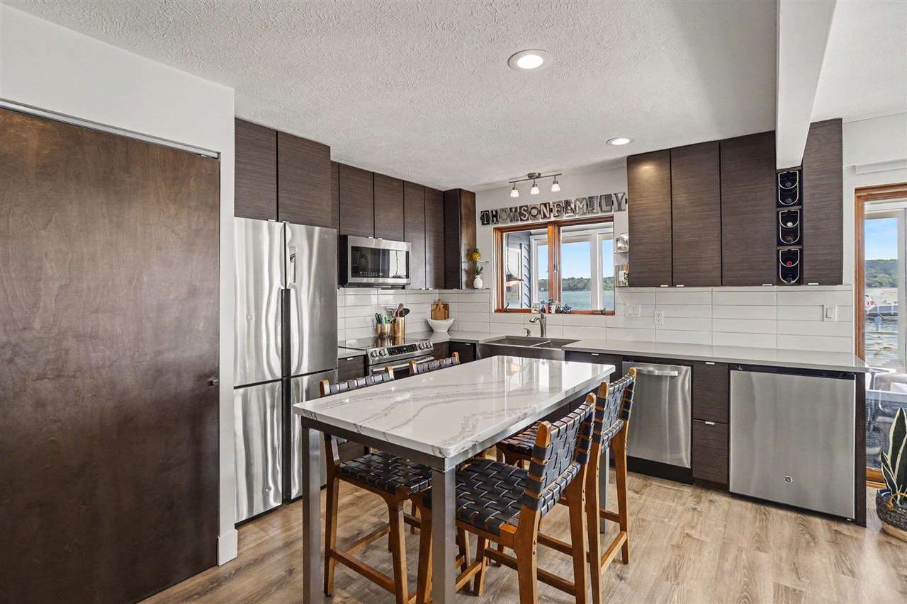 506 N Lake Unit: 11