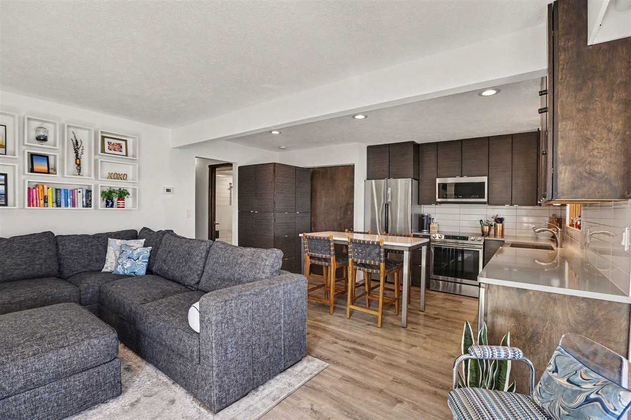 506 N Lake Unit: 11